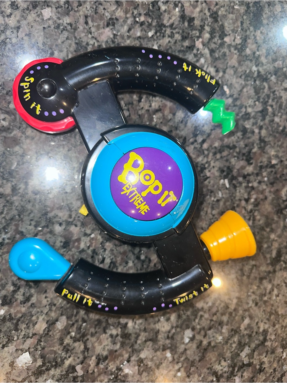 Vintage 1998 Bop It Extreme Game
